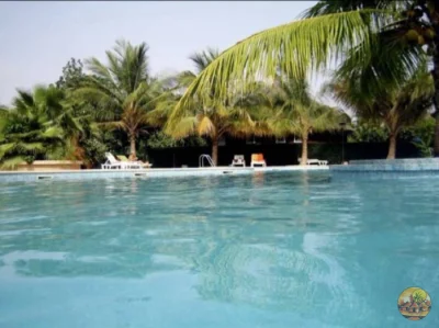 Piscine résidence - Image 1
