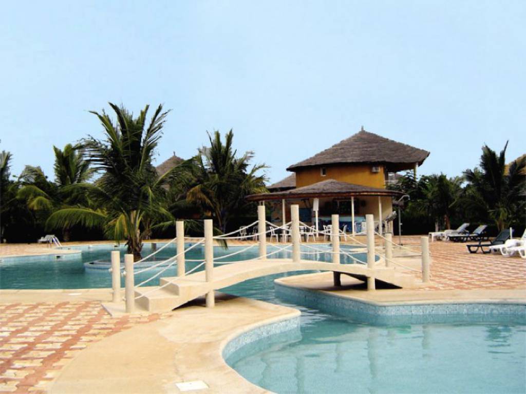 Maison à Louer à Saly Avec Piscine Pas Cher